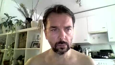 Luvly online show from October 22, 8:39 am