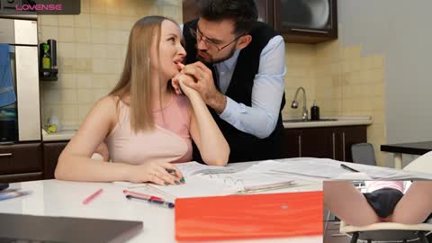 Becky and Andy online show from December 9, 6:46 pm