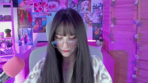 Snapshot of luxrayi chatting on February 7, 8:53 pm Ray online show from February 7, 8:53 pm