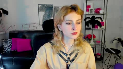 Snapshot of luxrayi chatting on January 25, 2:58 pm Ray online show from January 25, 2:58 pm