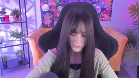 Snapshot of luxrayi chatting on February 5, 9:18 pm Ray online show from February 5, 9:18 pm