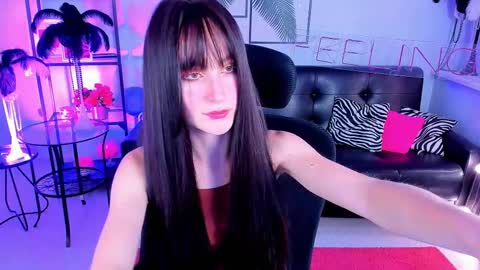 Snapshot of luxrayi chatting on February 12, 9:54 pm Ray online show from February 12, 9:54 pm