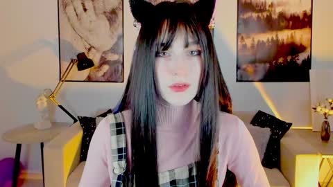 Snapshot of luxrayi chatting on January 28, 3:25 pm Ray online show from January 28, 3:25 pm