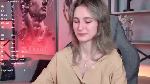 Snapshot of luxrayi chatting on October 8, 6:14 pm Ray online show from October 8, 6:14 pm