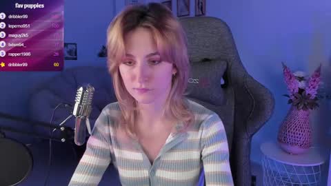 Snapshot of luxrayi chatting on February 26, 12:09 am Ray online show from February 26, 12:09 am