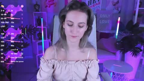 Snapshot of luxrayi chatting on September 9, 6:08 pm Ray online show from September 9, 6:08 pm