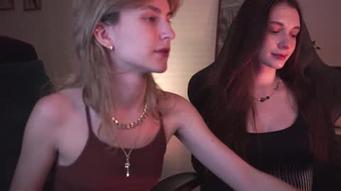 Snapshot of luxrayi chatting on January 16, 9:05 am Ray online show from January 16, 9:05 am