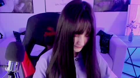 Snapshot of luxrayi chatting on February 12, 12:05 am Ray online show from February 12, 12:05 am