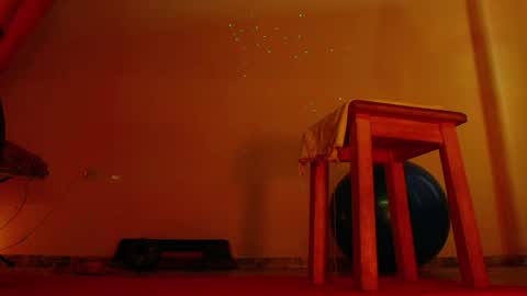 Liss online show from April 15, 4:10 pm