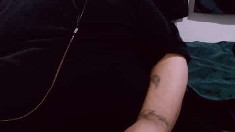 Snapshot of lvcifer_ chatting on February 7, 9:37 am ayoo online show from February 7, 9:37 am