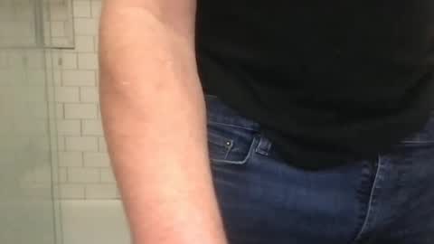 lvguynextdoor440656 online show from November 9, 9:28 pm