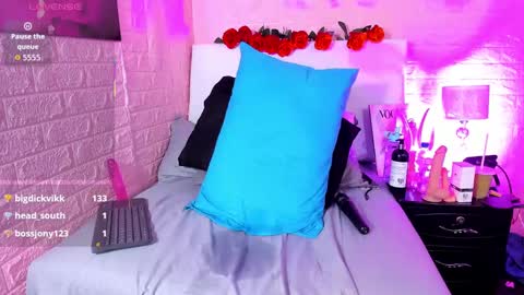 Snapshot of lyaa_collins_ chatting on September 22, 11:47 am Lya   online show from September 22, 11:47 am
