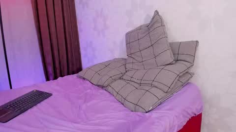 Lyan online show from September 16, 8:23 pm