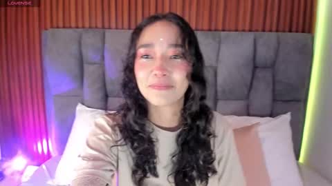 Lyhana Lee online show from October 5, 12:46 pm