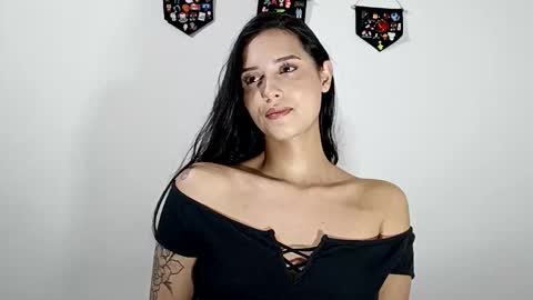 lyla online show from October 28, 4:02 am