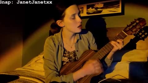 LylacDoll online show from January 13, 2:41 am