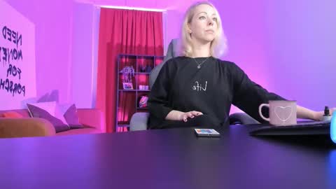Snapshot of lylithskye chatting on October 22, 10:51 am Lylith Skye NO NUDE model online show from October 22, 10:51 am