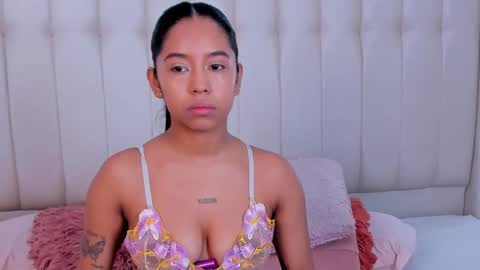 Lyn online show from September 18, 11:25 am