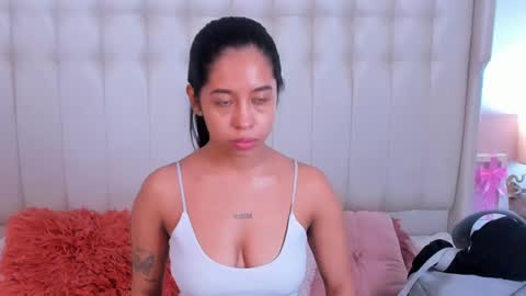 Lyn online show from October 22, 11:12 am