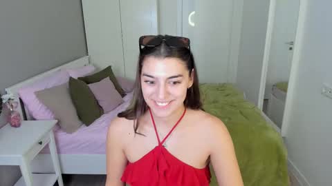  LYNN  online show from March 10, 6:16 am