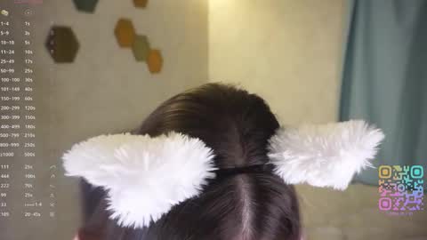 Ellie online show from February 16, 6:28 pm