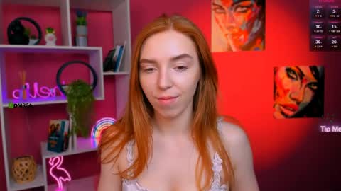 lyra donna online show from June 2, 7:43 am