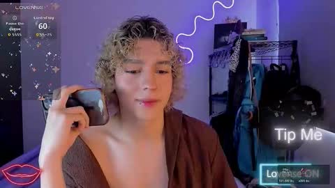 Lyric online show from November 16, 9:06 pm