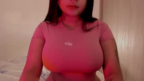 Emilia  online show from May 31, 6:09 pm