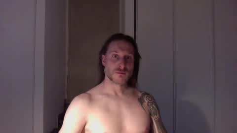 m4rduk online show from December 1, 2:48 pm