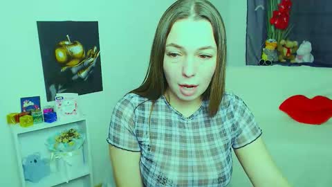 Vikki online show from February 22, 11:57 am