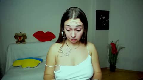 Vikki online show from October 19, 12:10 pm