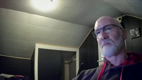 mac8181 online show from November 9, 7:38 pm