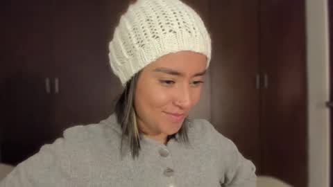 Maca online show from February 21, 3:32 pm