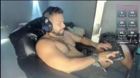 Javier papichulo master how do you want online show from March 23, 8:25 pm