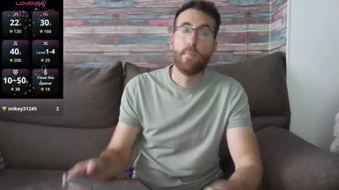 Snapshot of machohiberiko chatting on October 27, 4:29 pm Jota online show from October 27, 4:29 pm