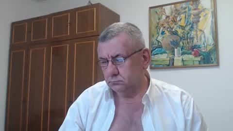 Macho online show from April 9, 3:39 pm