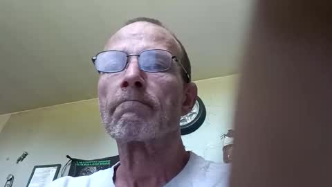 mackdog1369 online show from May 11, 10:40 pm