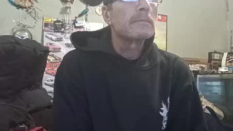 mackdog1369 online show from March 7, 8:47 am