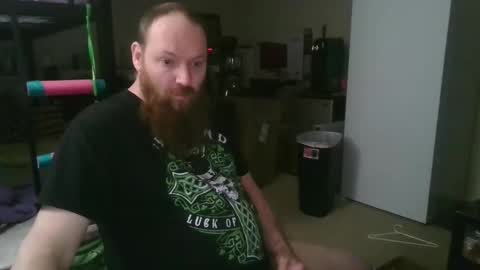 Snapshot of mackhere4u chatting on March 5, 6:01 am mackhere4u online show from March 5, 6:01 am