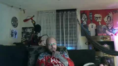 Manuel online show from December 15, 3:53 pm