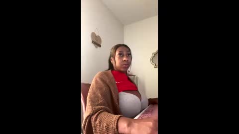 madam_glam online show from February 25, 4:21 pm