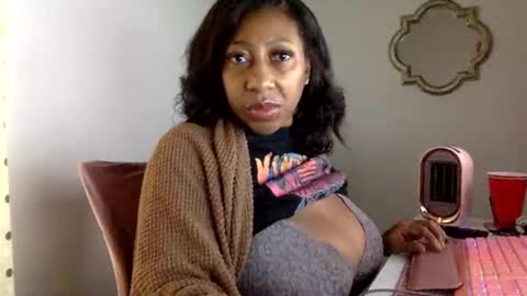 madam_glam online show from March 16, 4:44 pm