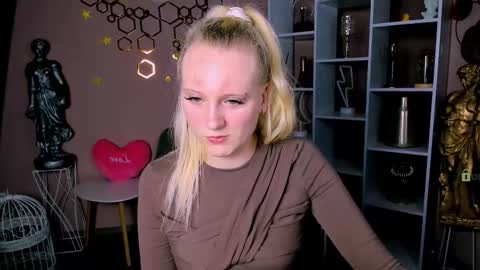 Ulis online show from March 5, 4:49 pm