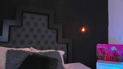Snapshot of madame_lilith chatting on September 16, 1:35 pm madame lilith online show from September 16, 1:35 pm