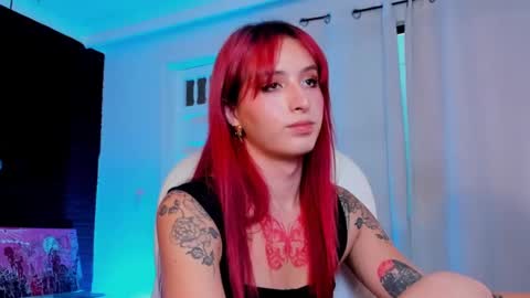 Snapshot of madame_lilith chatting on February 25, 2:26 pm madame lilith online show from February 25, 2:26 pm