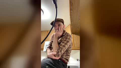 madbanjo online show from April 18, 10:54 pm