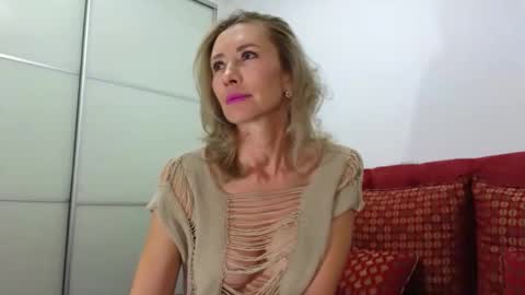 Maddalena online show from November 30, 9:44 pm