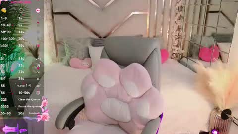 maddie_024 online show from July 7, 3:49 pm