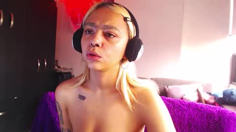 maddiie and clyde online show from February 15, 2:49 pm