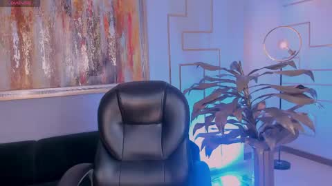 Maddison online show from April 15, 12:14 am